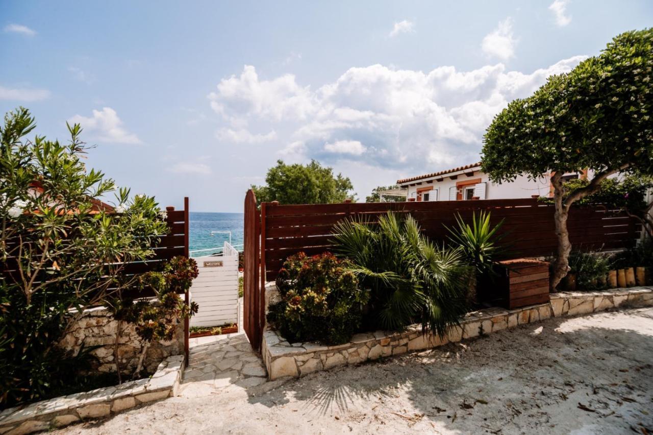 Skinária Floreika Studio By The Sea المظهر الخارجي الصورة