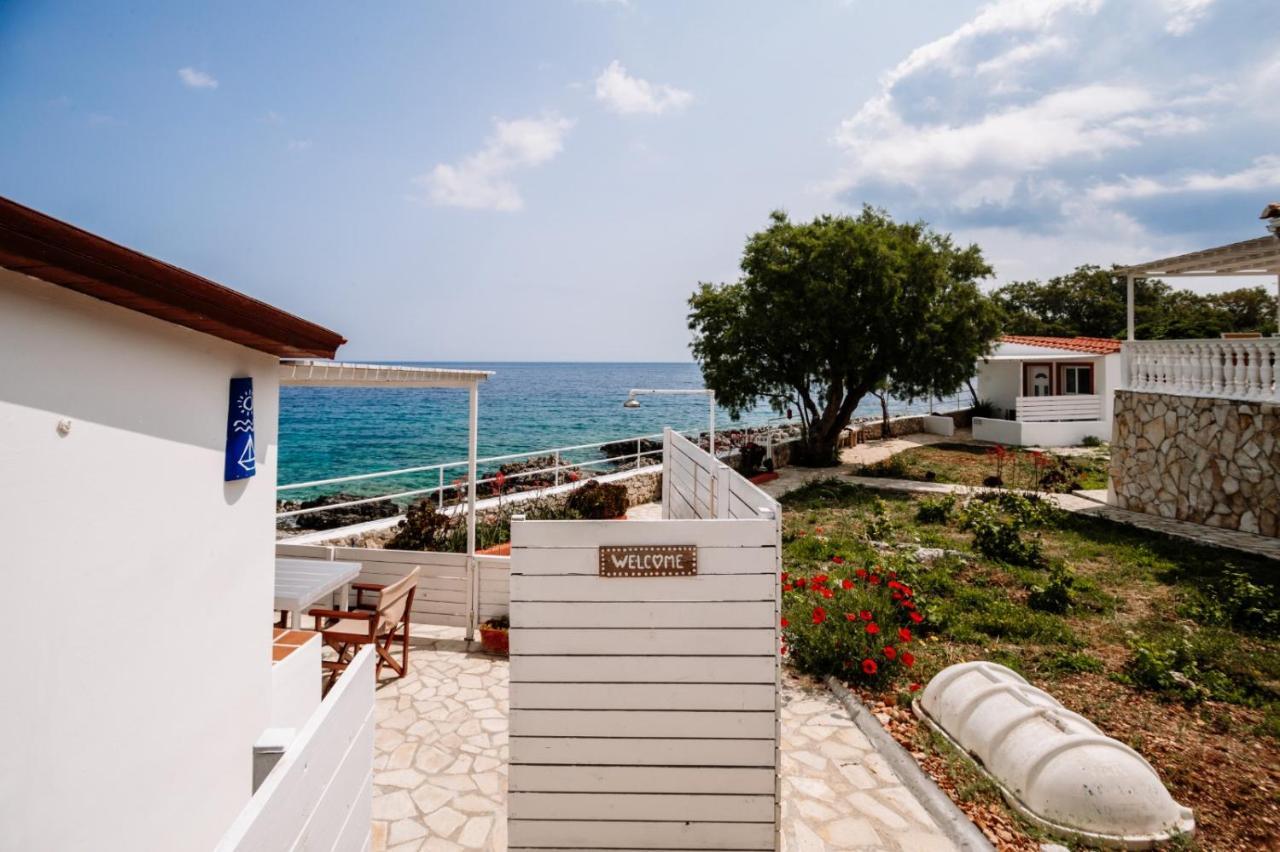 Skinária Floreika Studio By The Sea المظهر الخارجي الصورة